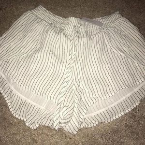 American eagle patterned shorts size large